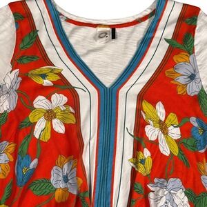 Anthropologie Akemi + Kin Floral Front Tie V Neck Tee White Orange Womens M